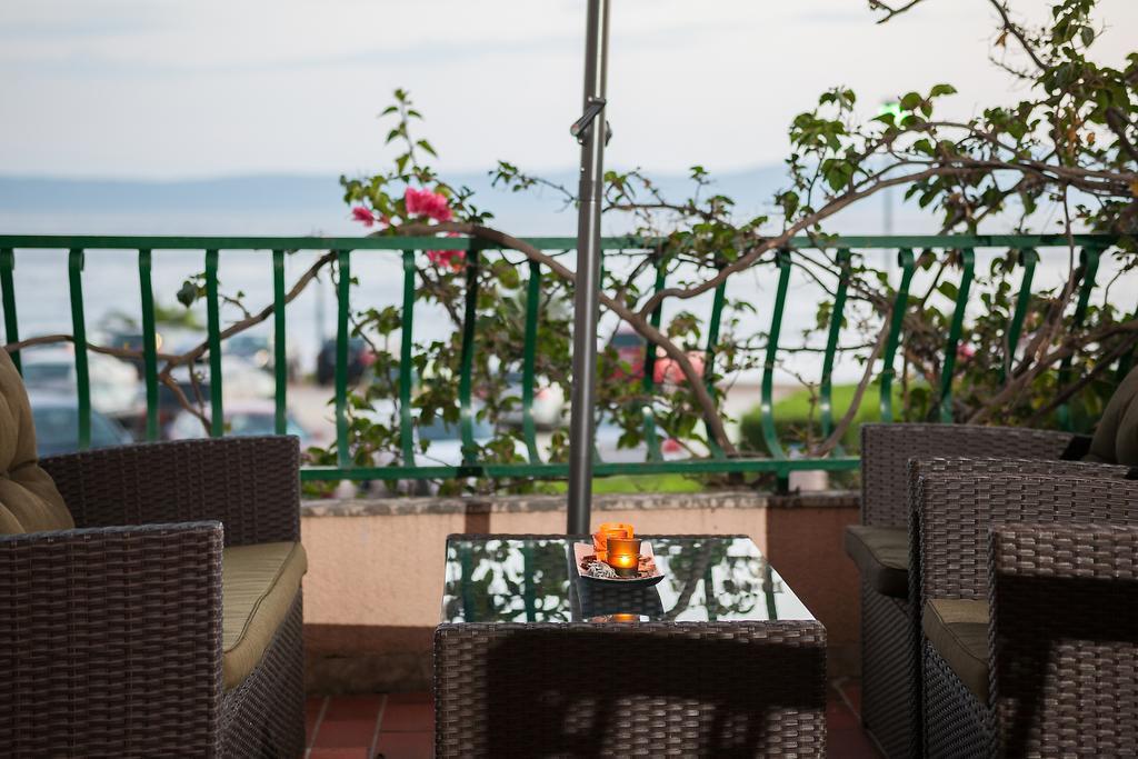 Studio Apartment Odak Podgora Exterior foto